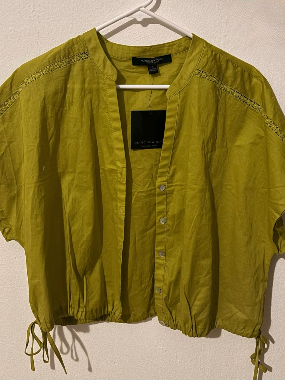 Marc New York Pear Green Short Sleeve Button-Front Top Size M - New